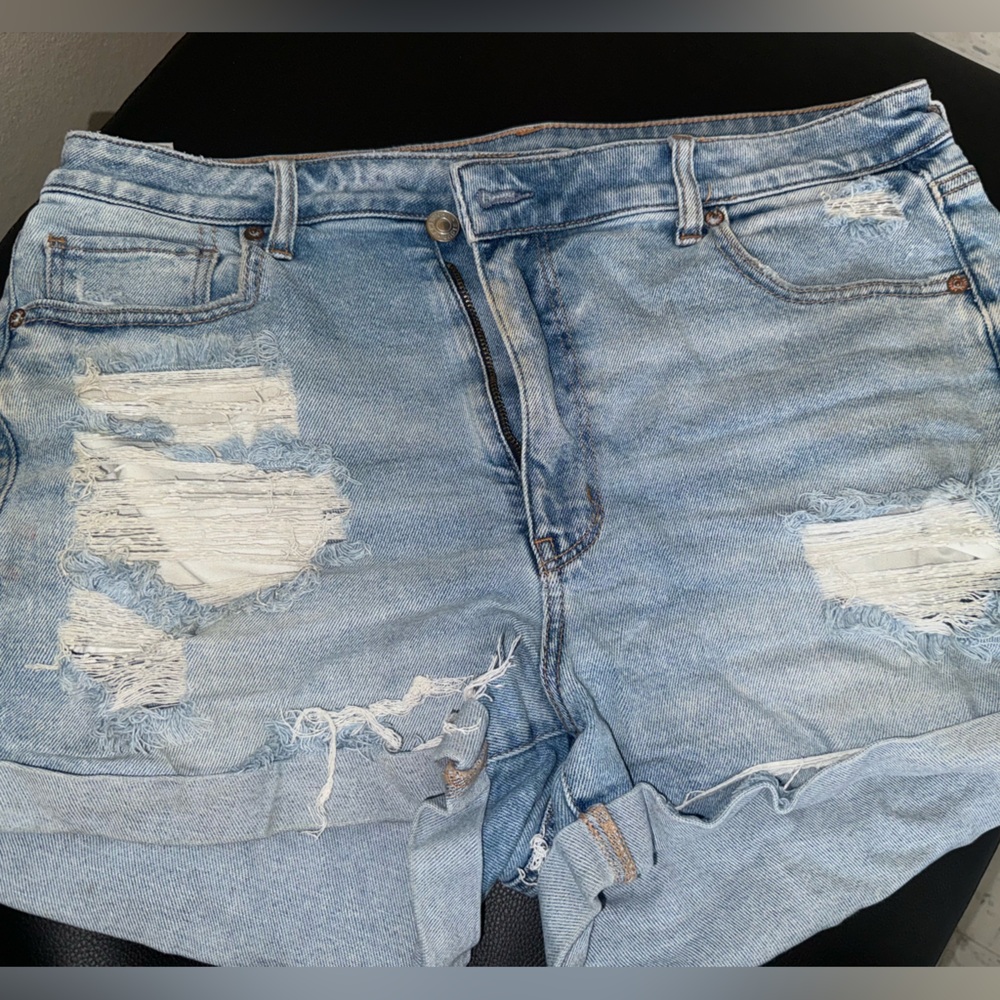 American Eagle Mom Shorts